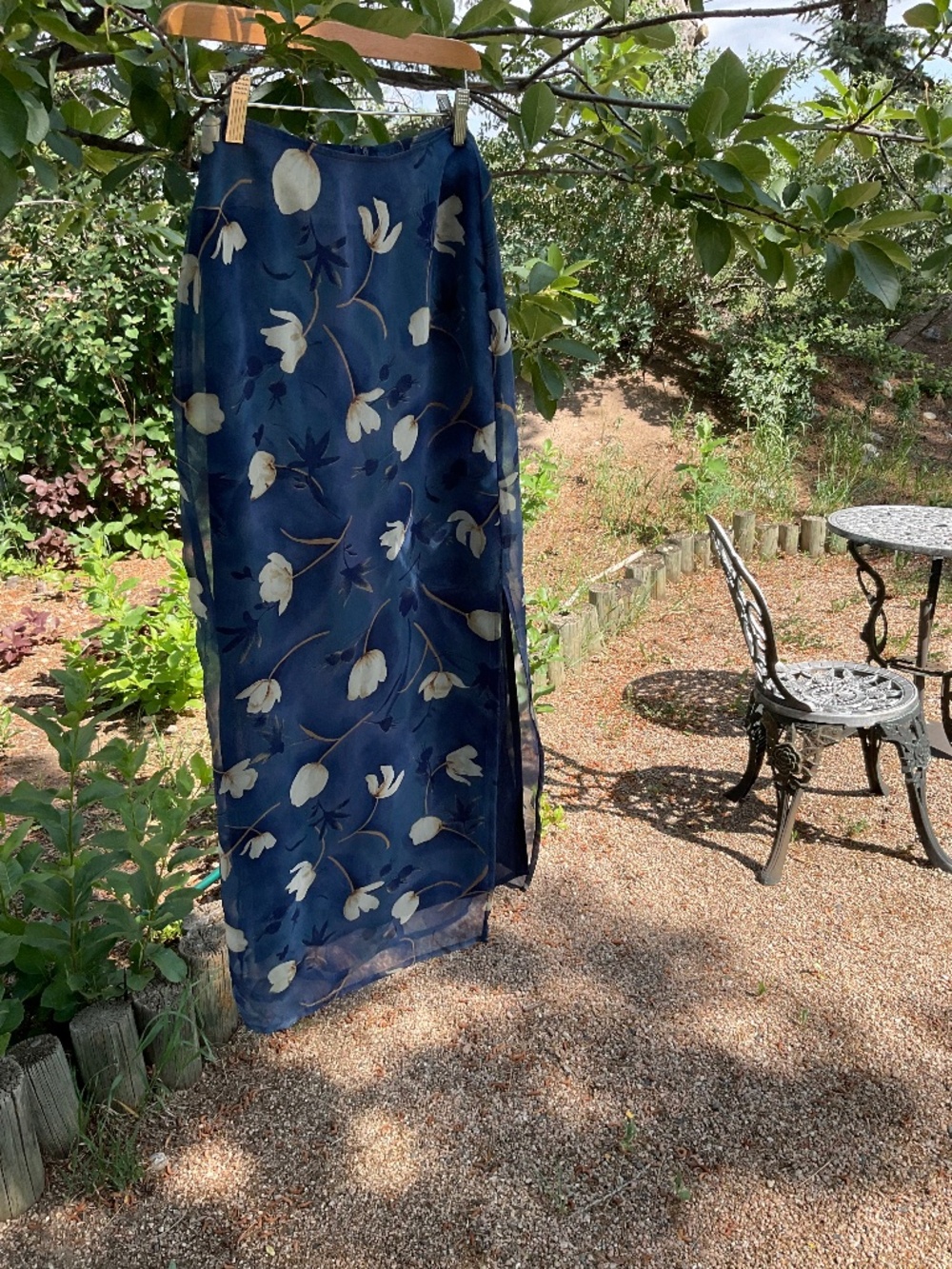 Oh So 90’s Blue Floral Maxi Skirt - Picture 2 of 10